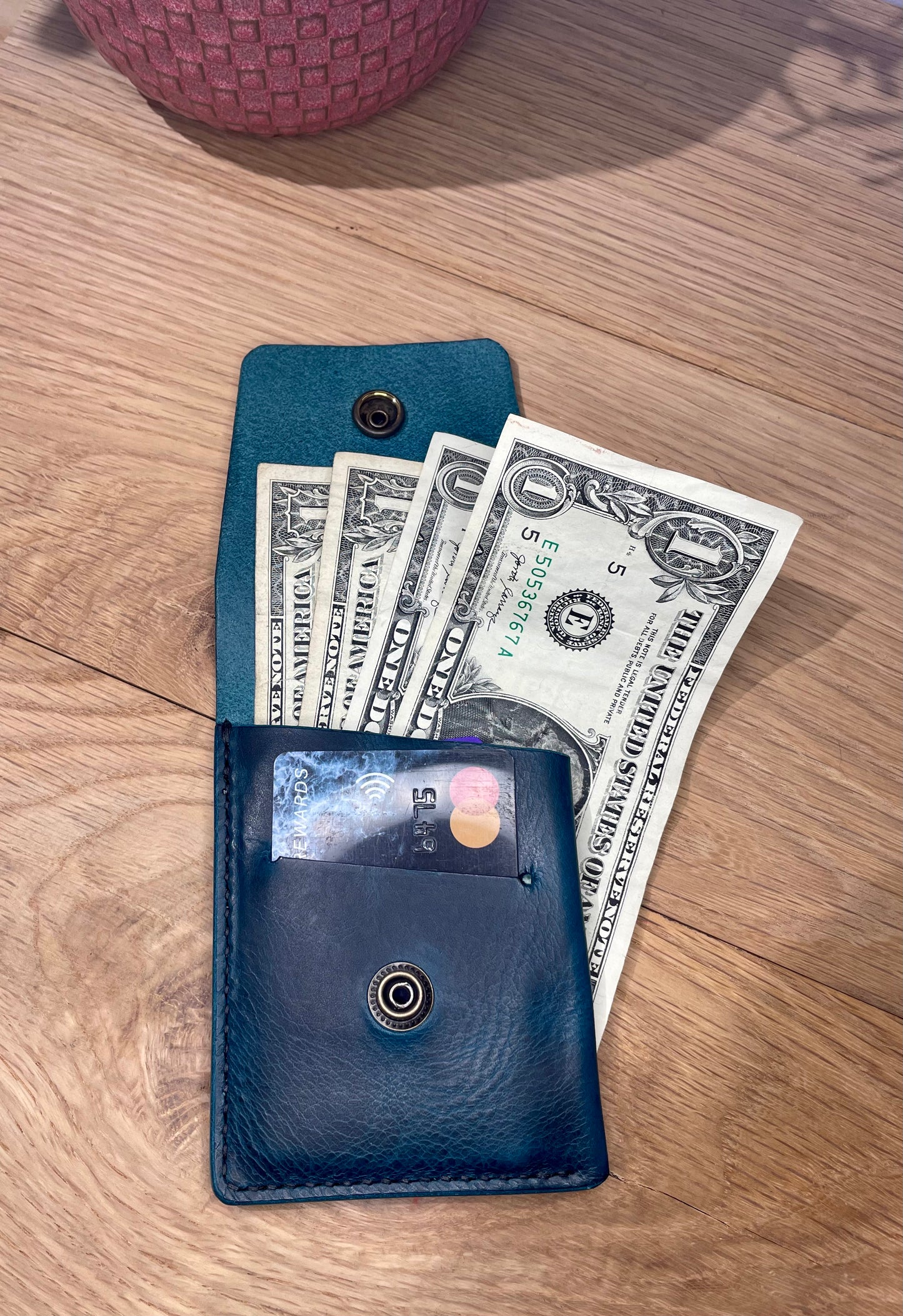 The Pocket Pouch EDC Leather Card and Cash-Holder